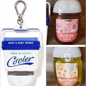 NWT B&BW Pocketbac Holder Just A Little Cooler Keychain & 2 NEW Refills